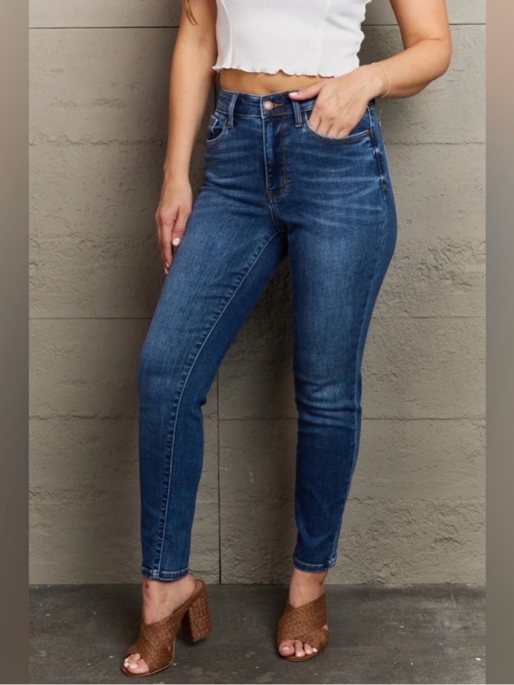 NWT Judy Blue High Waist Shield Back Pocket Slim Fit Jeans size 5